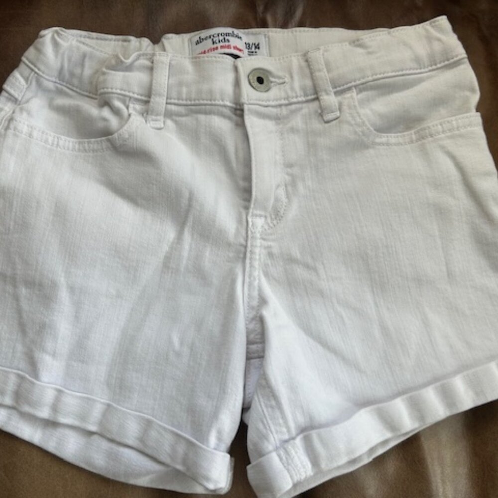 Abercrombie Kids Mid-Rise Midi Short